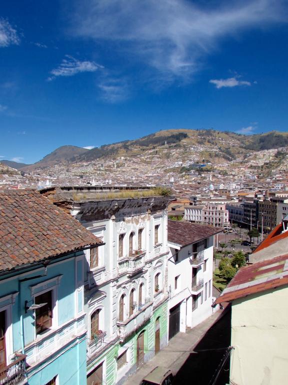 San Blas House & Suites Quito Exterior photo