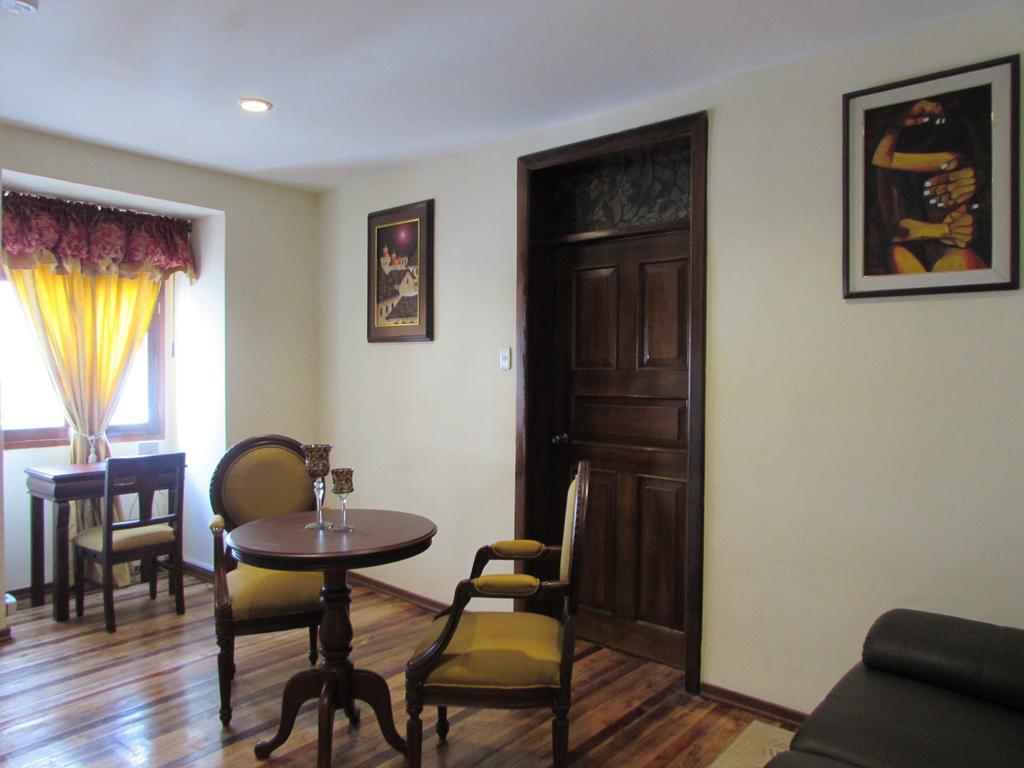 San Blas House & Suites Quito Exterior photo
