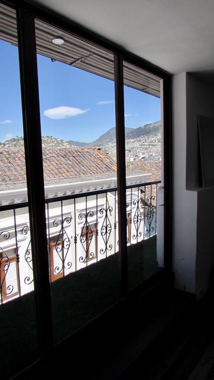 San Blas House & Suites Quito Exterior photo