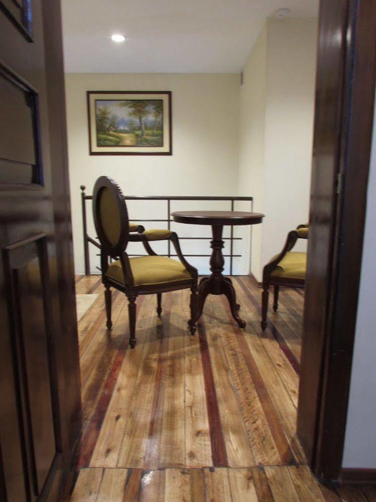 San Blas House & Suites Quito Exterior photo